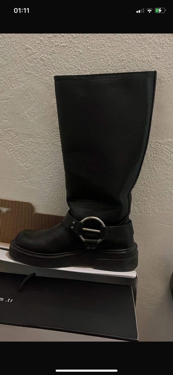 Tokalı Siyah Deri Dizüstü Kadın Çizme - Görsel 2