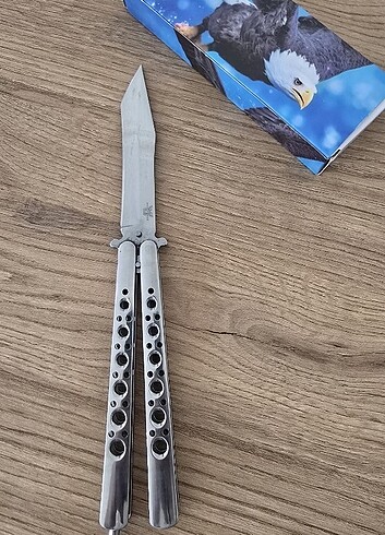 diğer Beden Benchmade Perçinli Kelebek Çakı 23cm