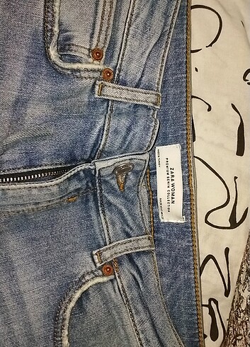 38 Beden mavi Renk Zara jean 
