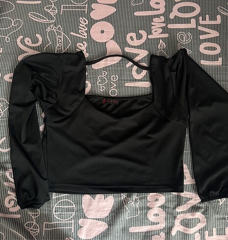 Kalp yaka crop