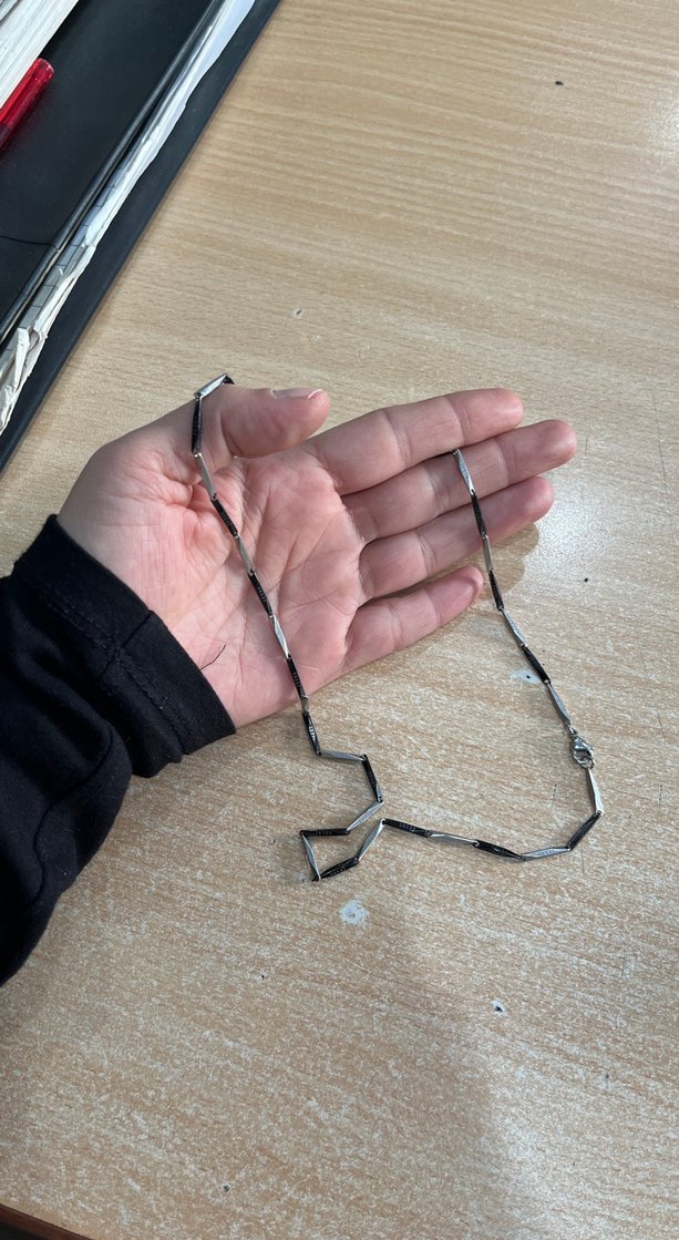 Gri Minimalist Zincir Detaylı Çelik erkek kolye - Görsel 3