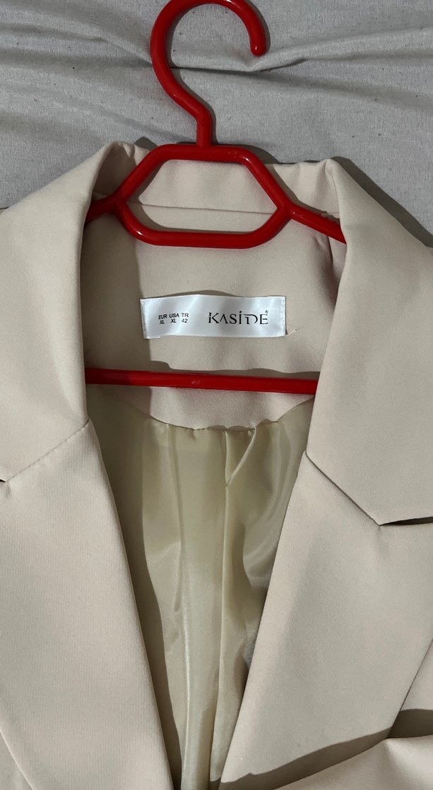 Düğmeli krem Mini Kadın Blazer Ceket - Görsel 2