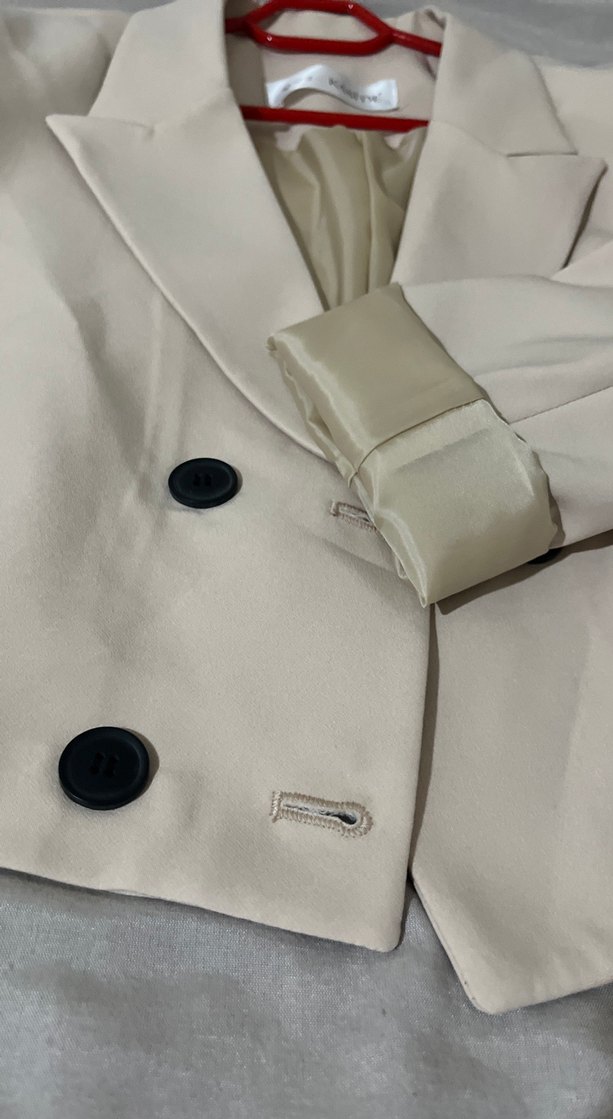 Düğmeli krem Mini Kadın Blazer Ceket - Görsel 3