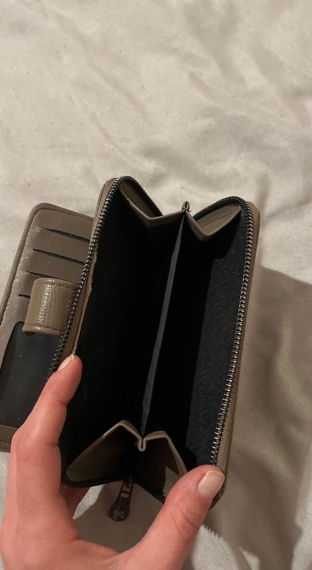 Kilitli Kahverengi Deri Kadın Cüzdanı - Görsel 4