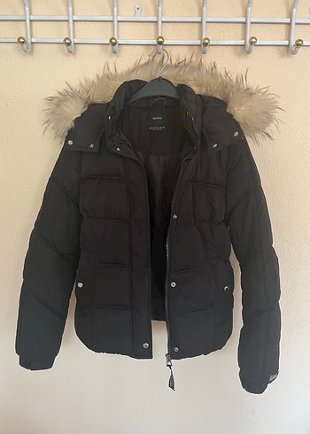 Bershka Siyah Kadın Kışlık Mont