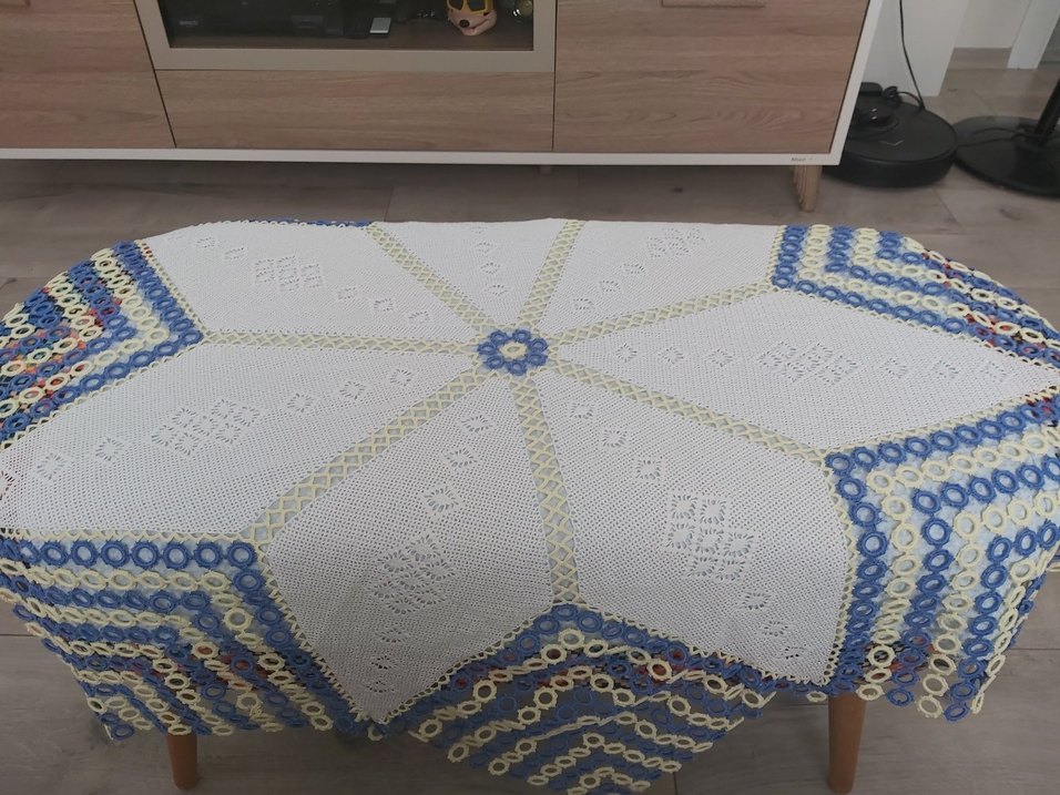 El Örgüsü Beyaz, Sarı ve Mavi Masa Örtüsü - Görsel 5