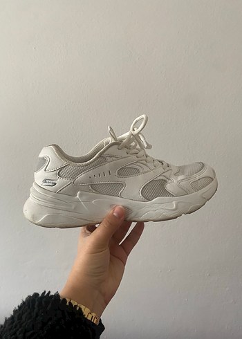 Beyaz Bağcıklı Kadın Spor Ayakkabı - Görsel 2