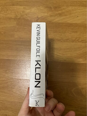 Beden Renk Klon - Kevin Guilfoile