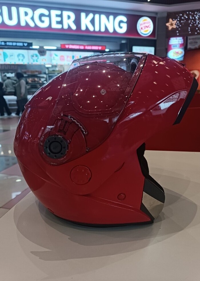 Shark çene açılır kask sıfır gibi M - Görsel 4