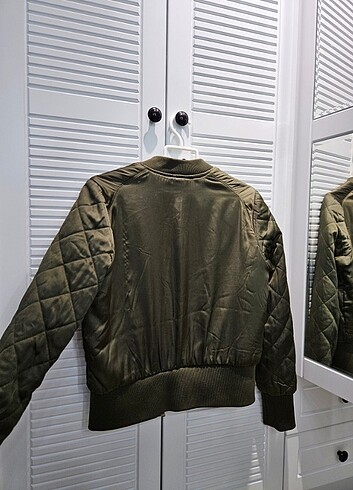 H&M H&M HAKİ YEŞİLİ BOMBER CEKET