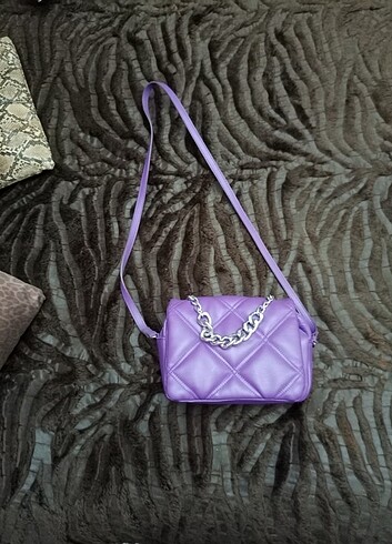  Beden Stradivarius mor çanta