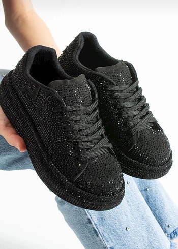 Alexander McQueen 37