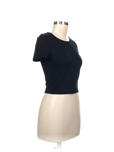 LC Waikiki LC Waikiki T-shirt %70 İndirimli.