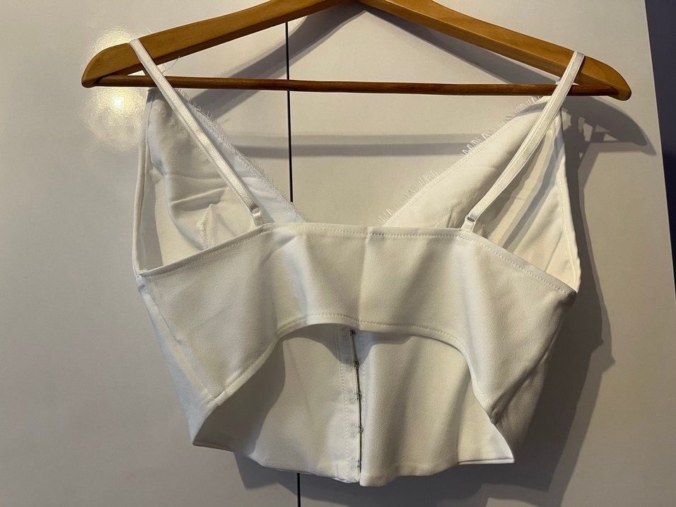 Trendyolmilla Dantel Detaylı V Yakalı Beyaz Bustiyer - Görsel 4