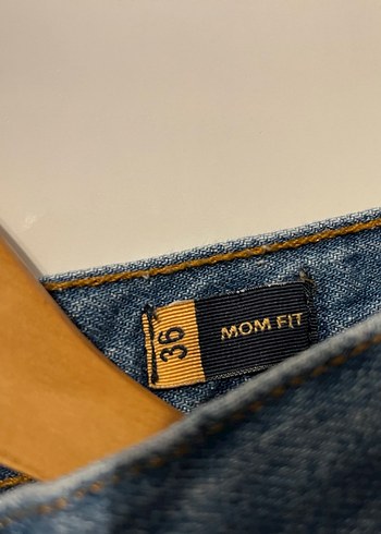 COLINS Kadın Denim Mom Fit Şort - Görsel 3