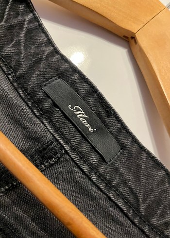 Mavi Siyah Bol Kesim Mini Denim Şort - Görsel 5