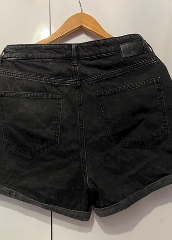 Mavi Siyah Bol Kesim Mini Denim Şort - Görsel 3