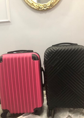 koyu pembe ve siyah kabin boy 2 li valiz