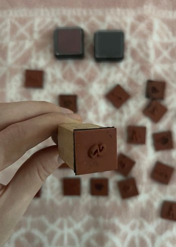 Hobi Mürekkepli Damga, Harfler - Görsel 2