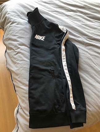 nike eşofman üstü