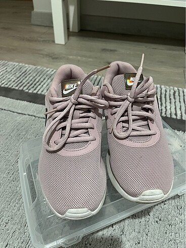 Nike spor ayakkabı