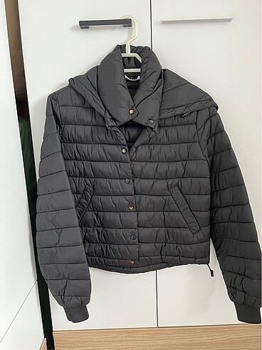 Zara mont