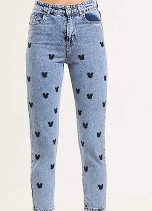 Diğer Mickey nakışlı mom jeans