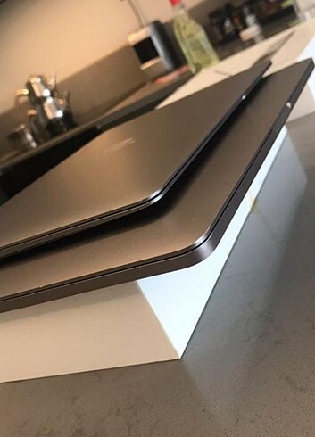 Beden MACBOOK Pro A1706 ve Air A1534