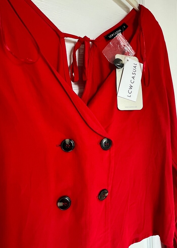 KIRMIZI GÖMLEK - Görsel 2