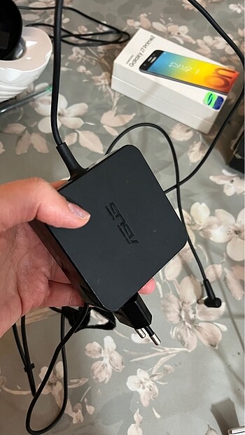 Asus bilgisayar şarj aleti
