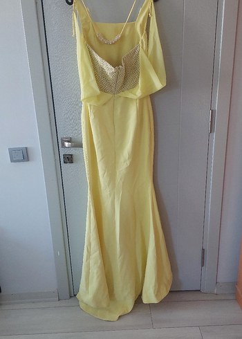 Dantel İşlemeli sari Straplez Midi Elbise - Görsel 5