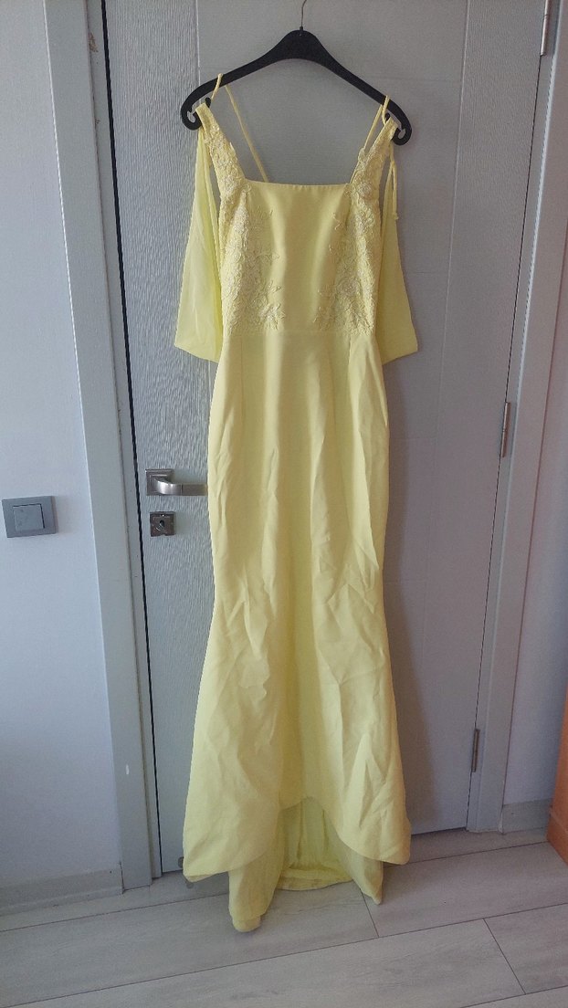 Dantel İşlemeli sari Straplez Midi Elbise - Görsel 3