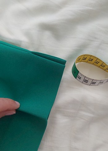 Kadın Yeşil Kemerli Midi Kumaş Pantolon - Görsel 6