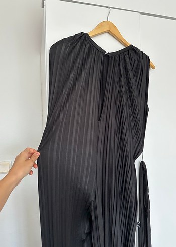 Kadın Siyah Pilili tulum - Görsel 3