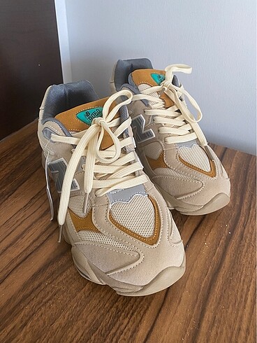 New balance spor ayakkabı
