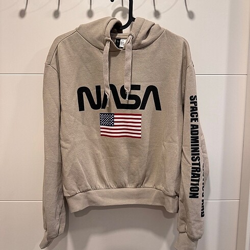 H&M orjinal NASA ürünü