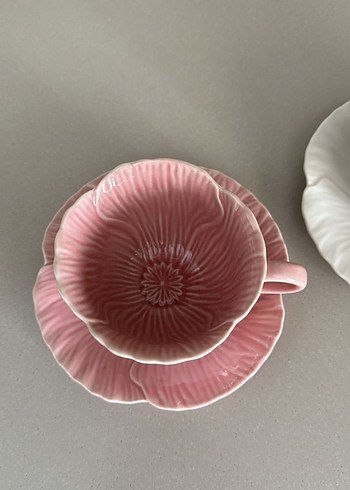 HM Pembe ve Beyaz Çiçek Desenli Fincan Takımı - Görsel 2