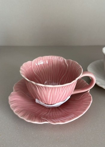 HM Pembe ve Beyaz Çiçek Desenli Fincan Takımı - Görsel 4