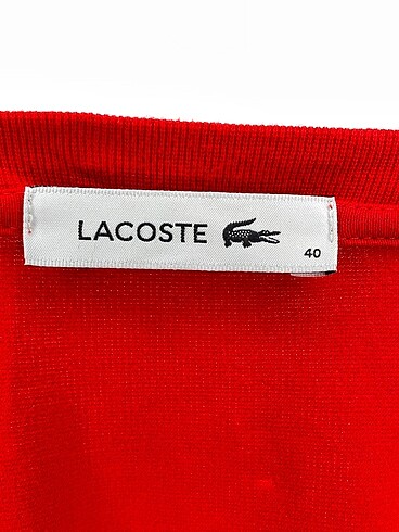 40 Beden kırmızı Renk Lacoste T-shirt %70 İndirimli.