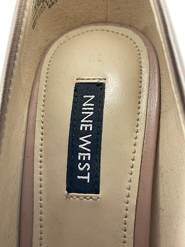 37 Beden çeşitli Renk Nine West Stiletto %70 İndirimli.