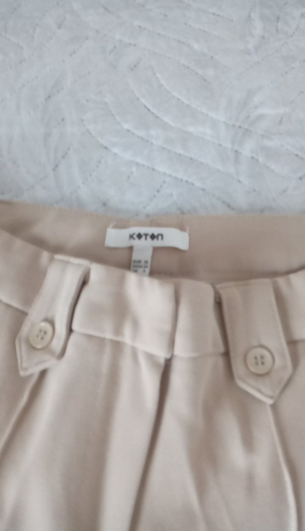 Krem rengi düğme detaylı Kadın Kumaş Pantolon - Görsel 3