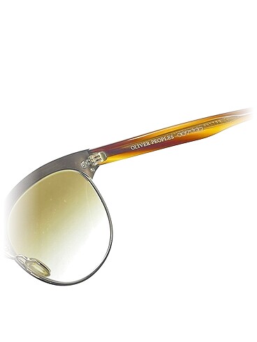  Beden Oliver Peoples Gözlük %70 İndirimli.