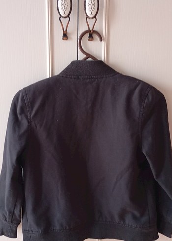 Erkek Çocuk Mavi Fermuarlı Yelek ve siyah ceket - Görsel 3