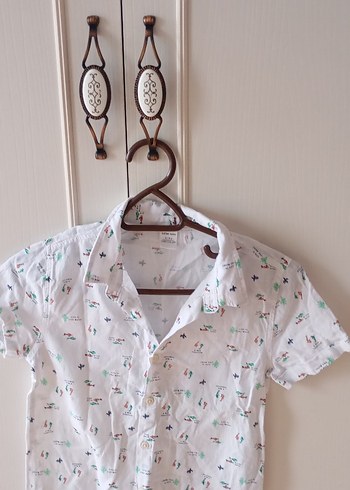 2 adet Beyaz  Kısa Kollu Gömlek ve siyah pantolon - Görsel 4