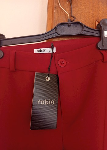 Kırmızı Düğmeli Kadın Kumaş Pantolon - Görsel 2