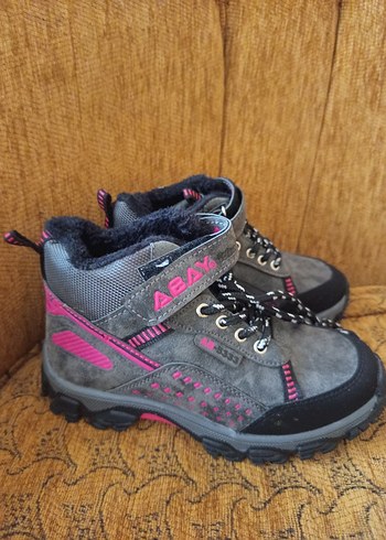 Kız Çocukları İçin Kayışlı Spor Bot - Görsel 3