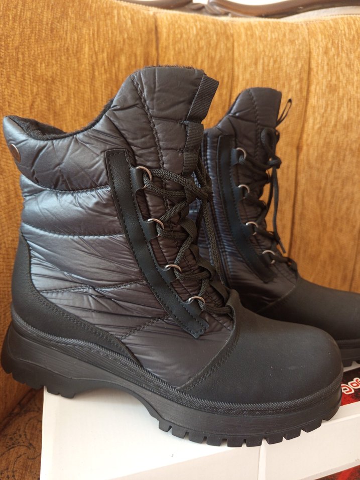 Siyah Dolgu Topuk Kadın Kauçuk Bot - Görsel 3