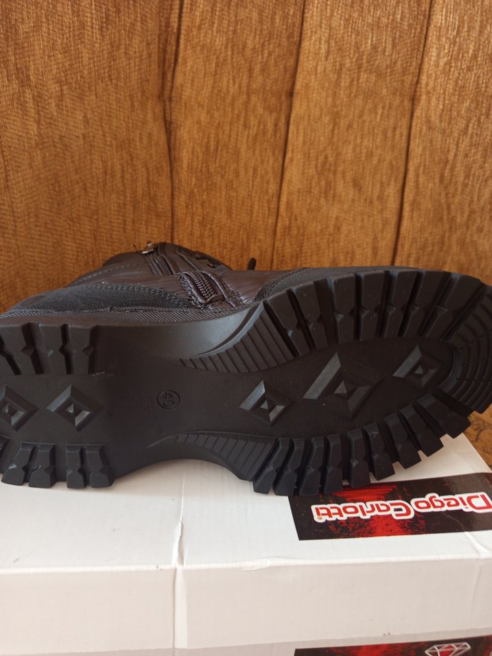 Siyah Dolgu Topuk Kadın Kauçuk Bot - Görsel 2