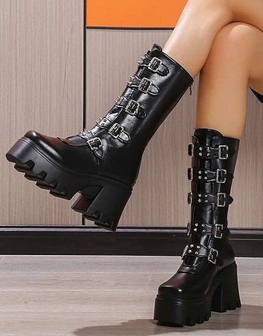 Diğer gotik bot