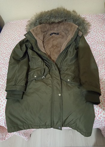 Kürk Detaylı Haki Kadın Mont - Görsel 2